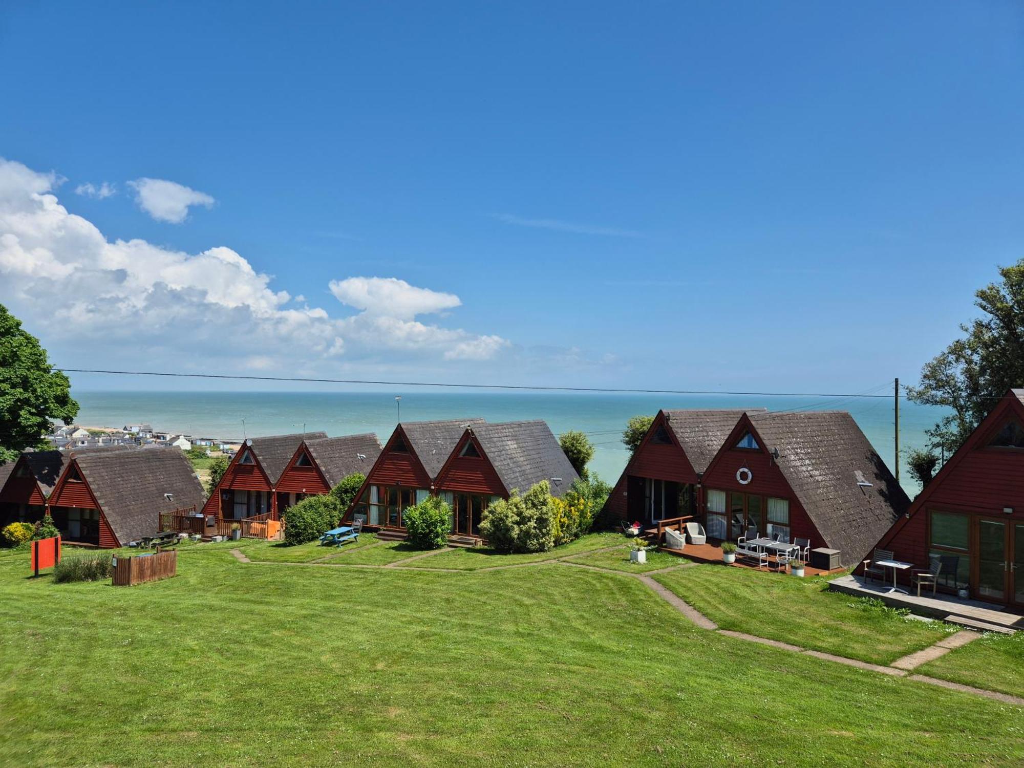 Wow! Amazing Sea Views At Coastal Chalet In Kingsdown Park With Pool No 40 Villa Esterno foto